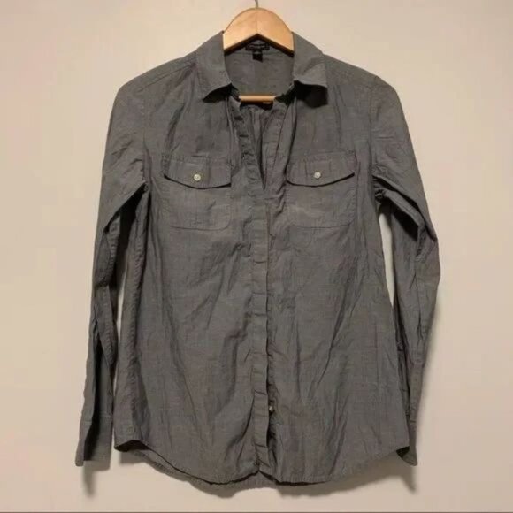 Ann Taylor grey chambray cotton blend button front casual office work top size 2 - Picture 1 of 7